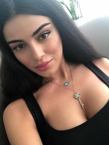 Милана Великолепная Брюнетка Екатеринбург